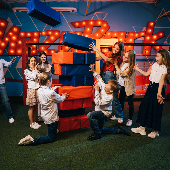 “Minecraft: Новогодний портал MazaPark”